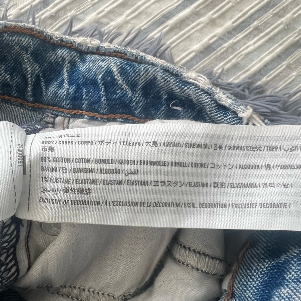 Abercrombie & Fitch The Dad High Rise Jeans - Picture 11 of 11